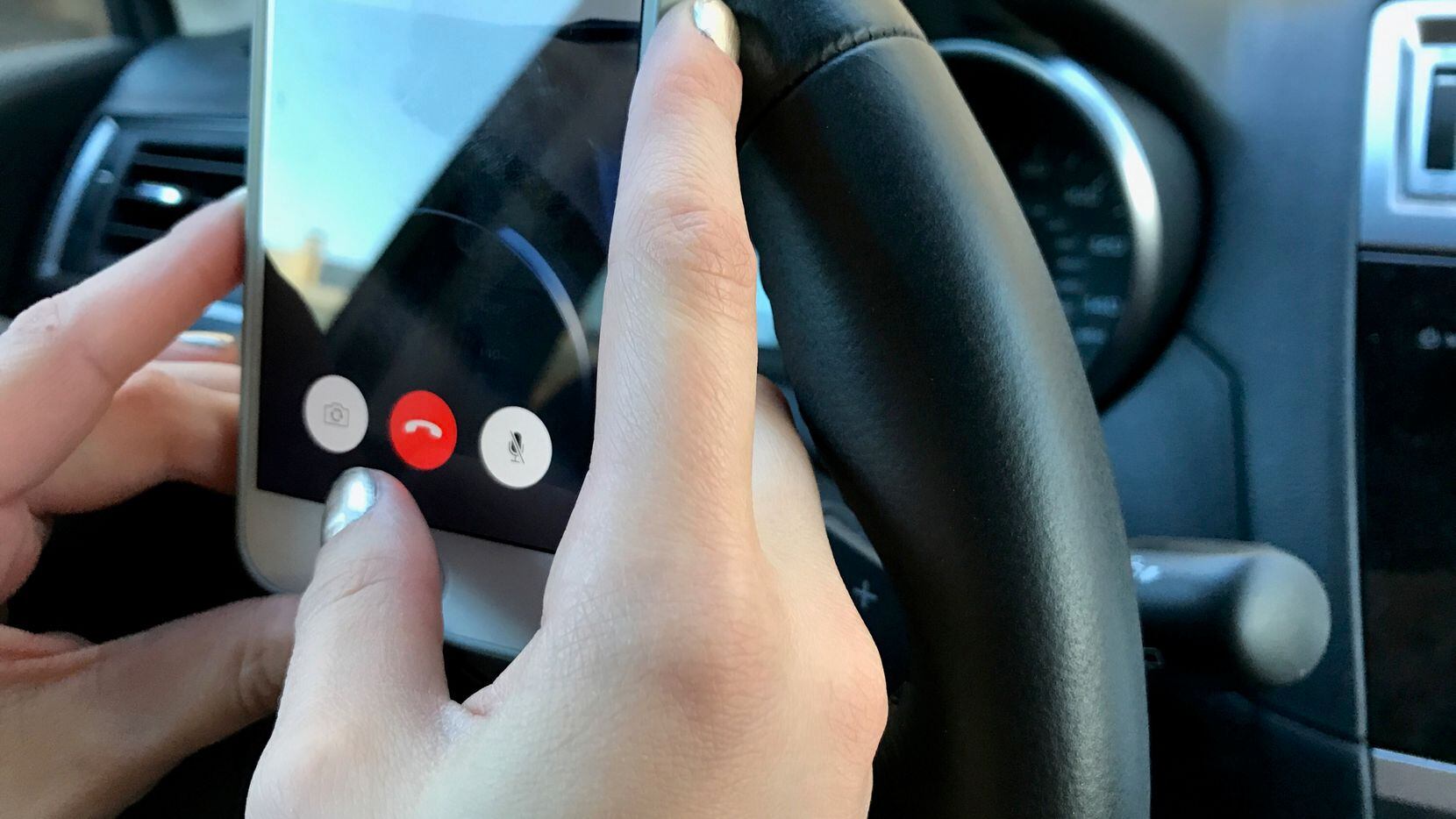 The Modisette family claims Apple knew the risks of using FaceTime while driving because the...