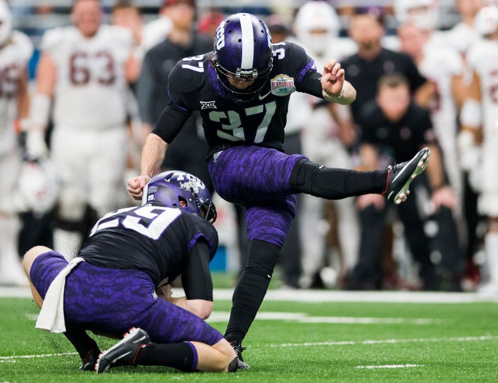 TCU Horned Frogs place kicker Cole Bunce (37) kicks the winning field goal during the fourth...