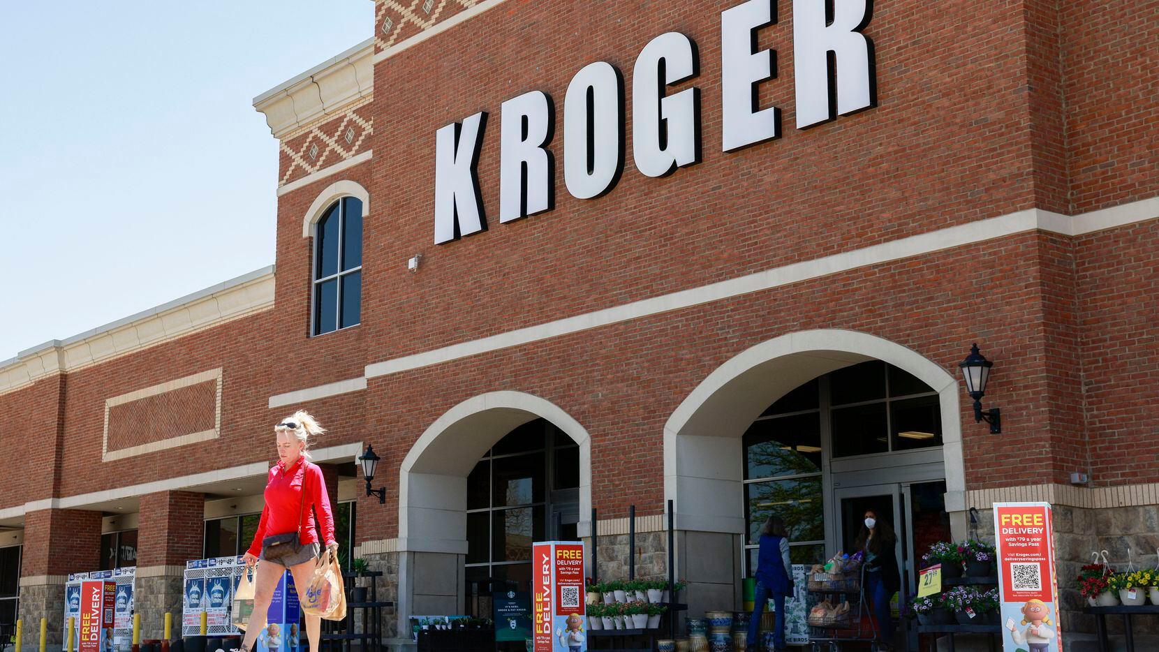 Kroger has announced plans to buy Albertsons, which also owns the Tom Thumb and Market...
