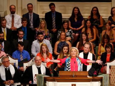 Jennifer Thompson speaks during the funeral for her mother, Vickie Thompson, at Wilshire...