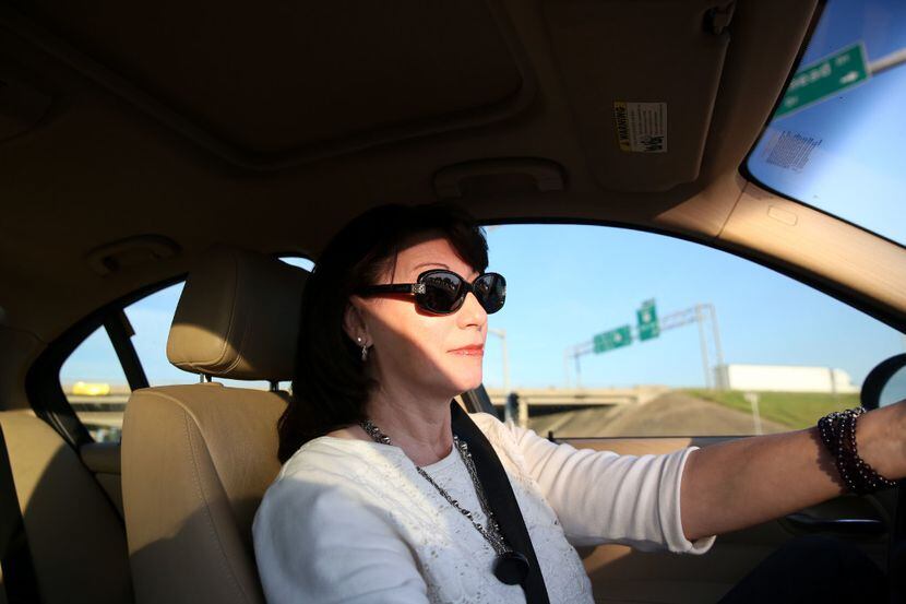 Dawn Humphrey drives into Waco on her way home from her Irving office. (Rose Baca/Staff...