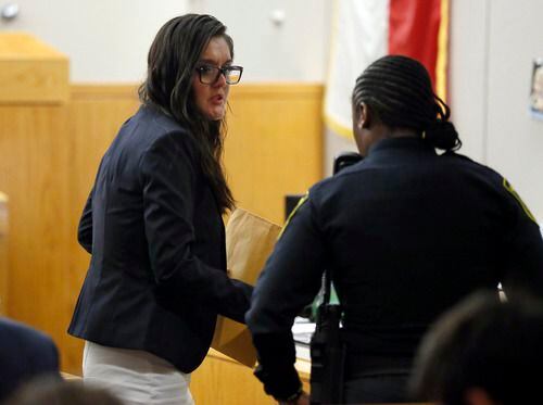 Brenda Delgado, acusada de asesinato, durante su primer día de juicio en Dallas. TOM FOX/DMN
