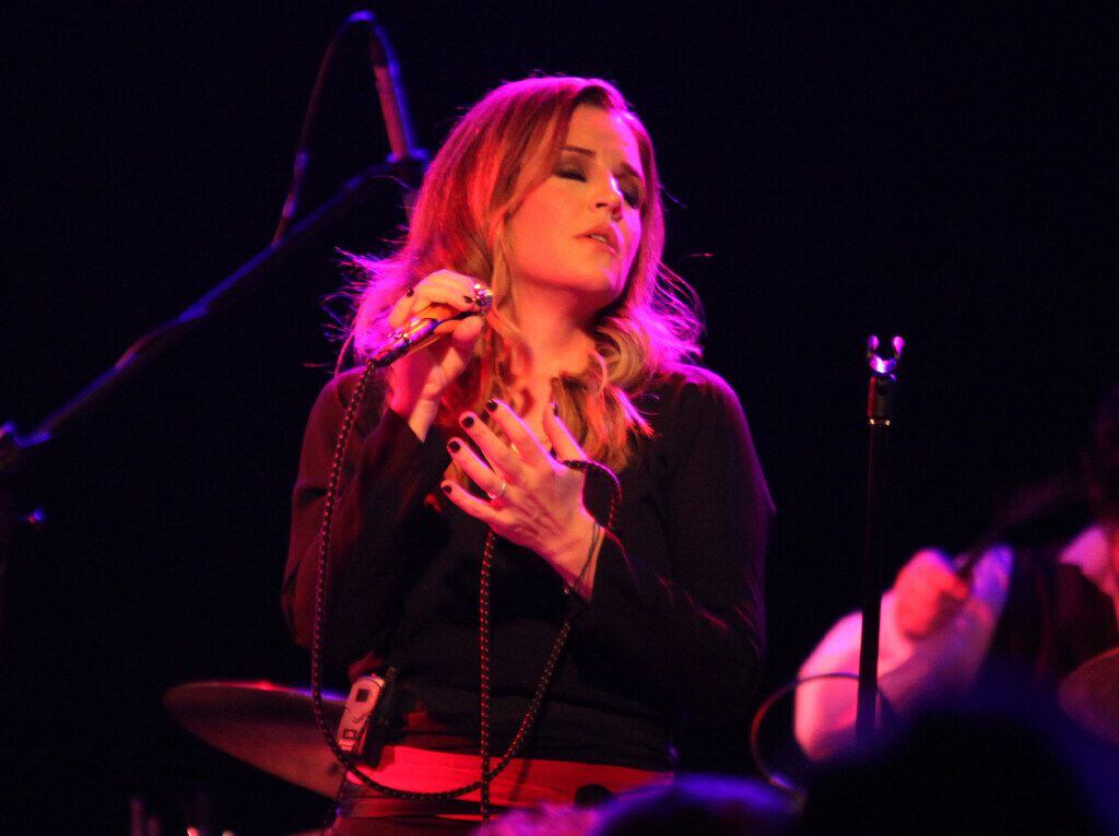Lisa Marie Presley en una presentación en el 2012 en el Bottom Lounge in Chicago.