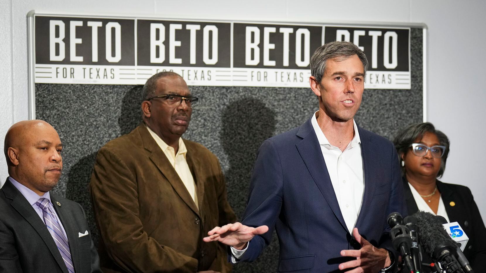 Democratic candidate for governor Beto O'Rourke is flanked by (from left) State Rep. Carl...