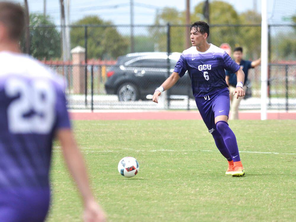 Hector Montalvo played one season at Grand Canyon University before joining Tigres's U20 side.