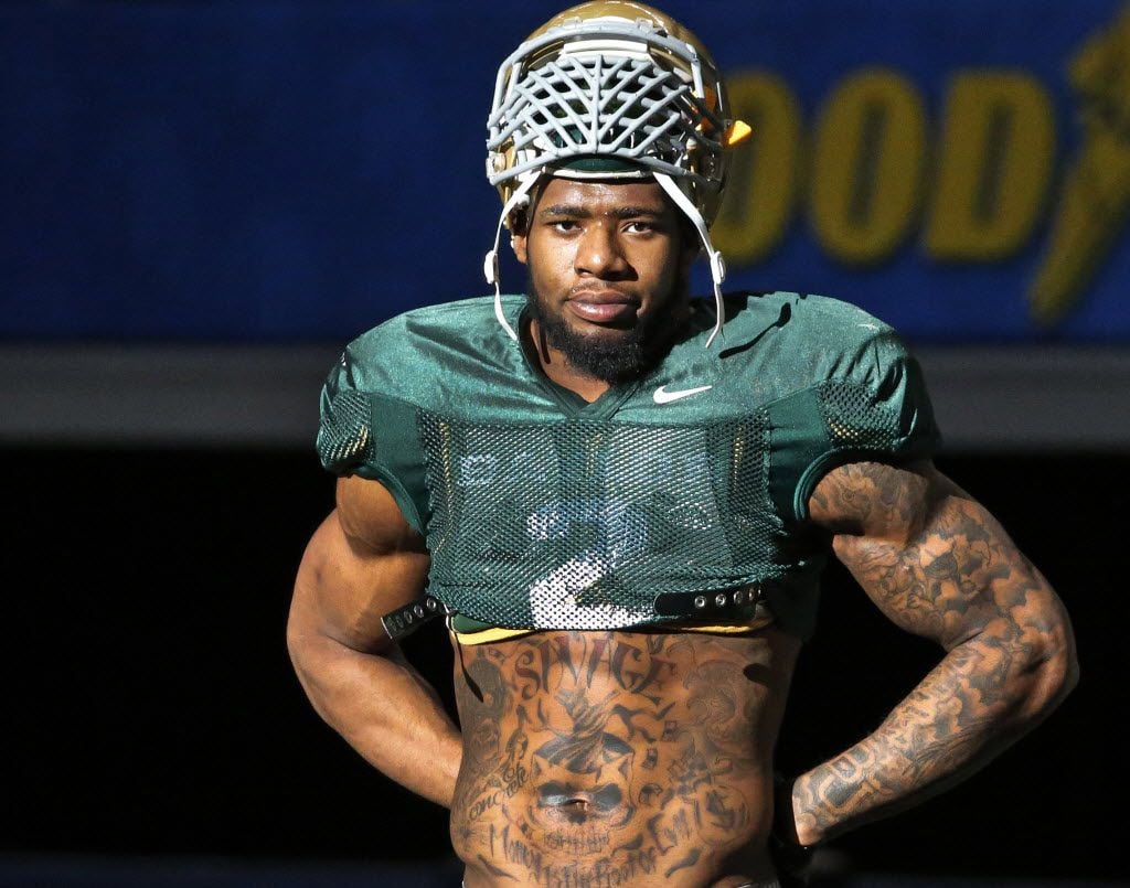 Baylor defensive lineman Shawn Oakman is pictured during practice at AT&...