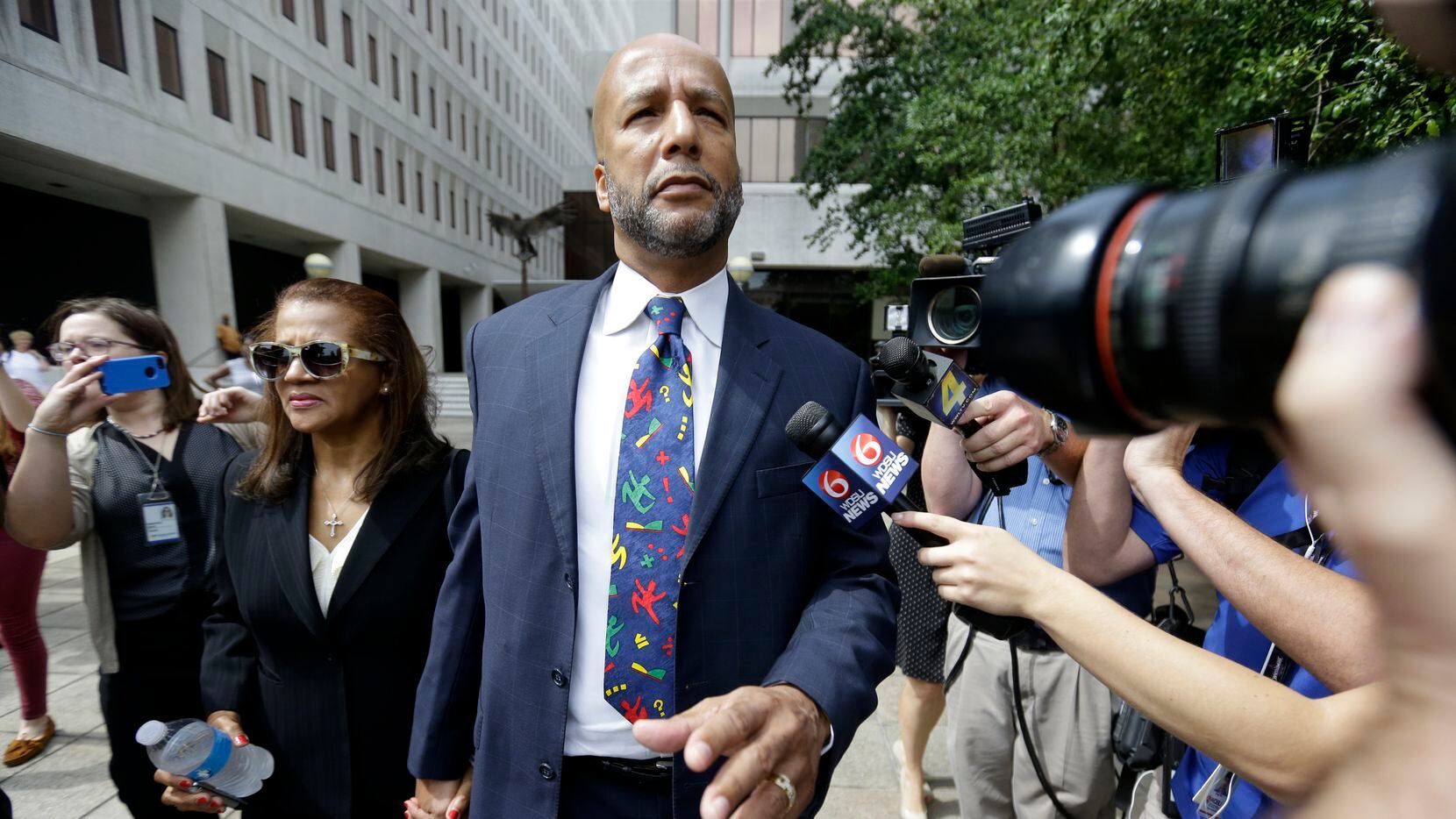 Former New Orleans Mayor Ray Nagin leaves federal court after being sentenced in New...