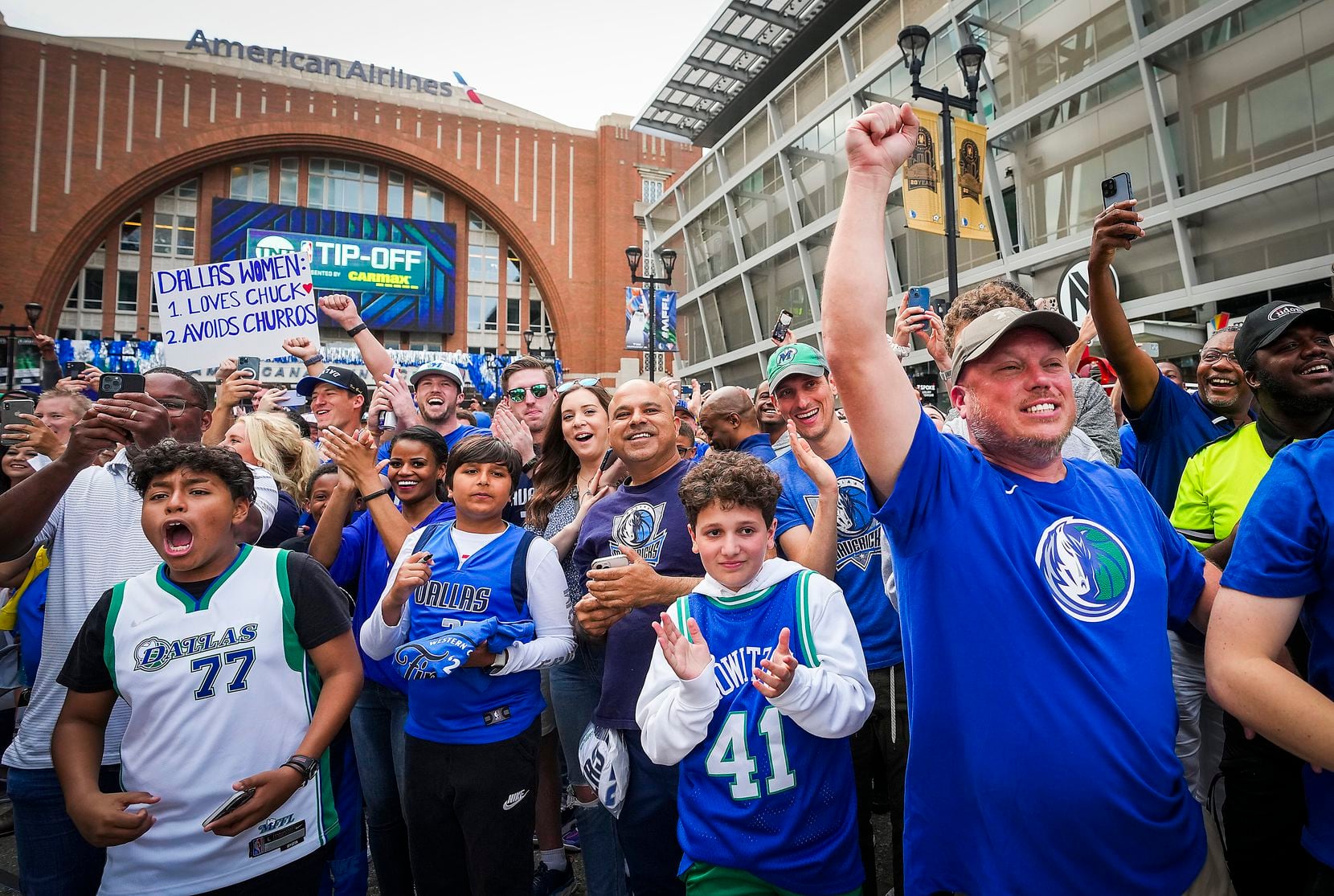 Fans cheer behind the set of the TNT Tip-Off Show before Game 3 of the NBA Western...