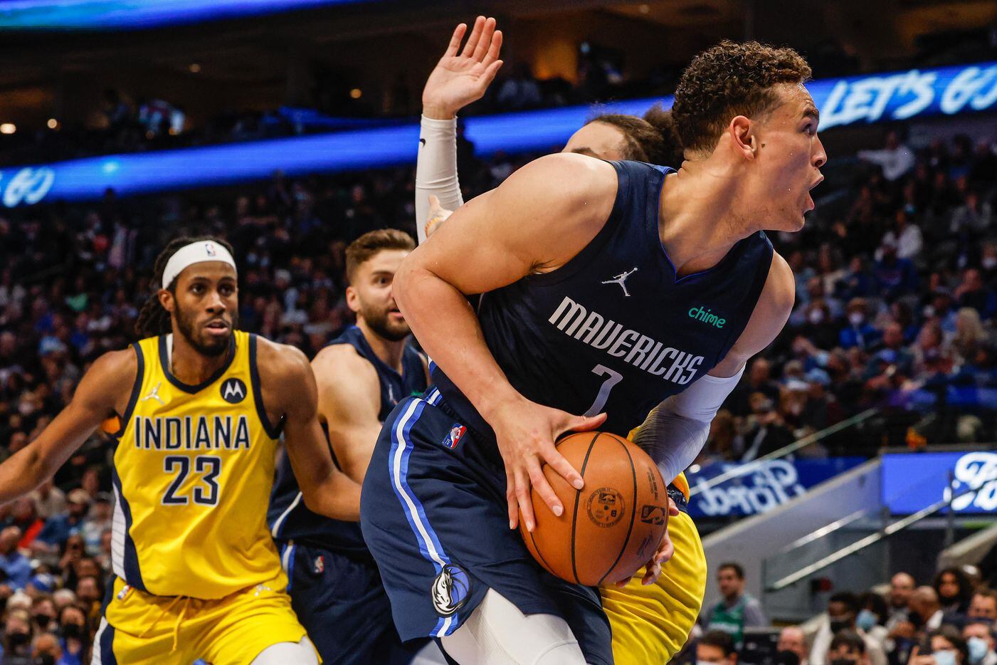 Dallas Mavericks center Dwight Powell (7) drives to the basket against the Indiana Pacers during the second half at the American Airlines Center in Dallas on Saturday, January 29, 2022.