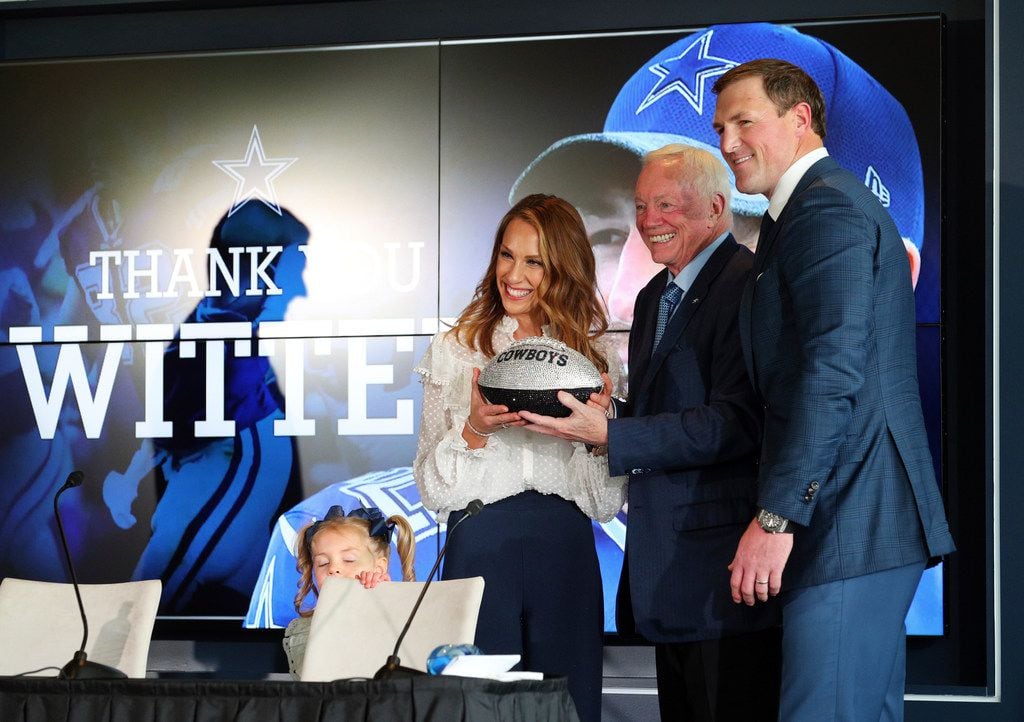 Retiring Dallas Cowboys tight end Jason Witten, right and his wife Michelle, left, are...