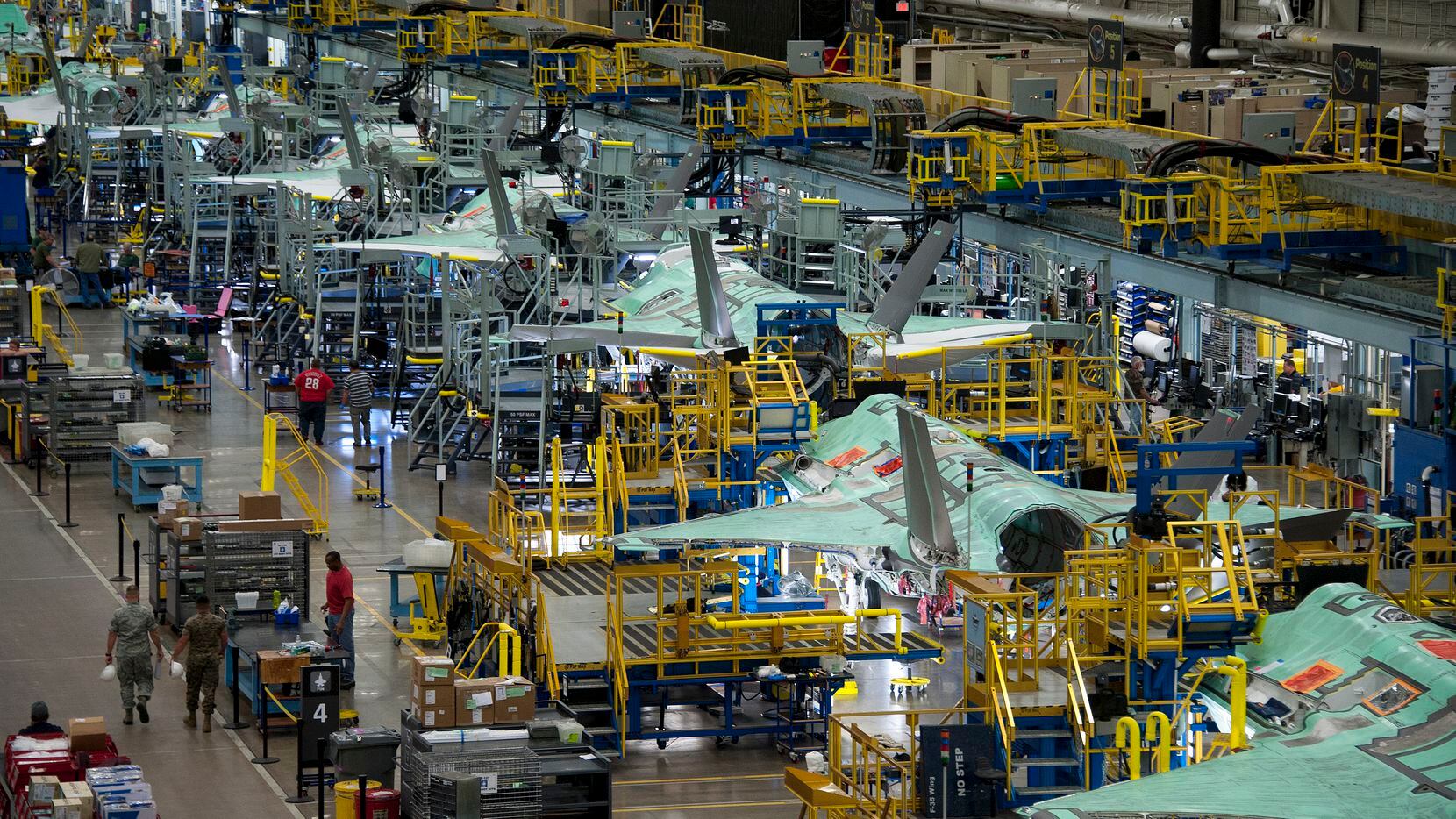 Lockheed Martin will slow F-35 fighter jet work because COVID-19 is