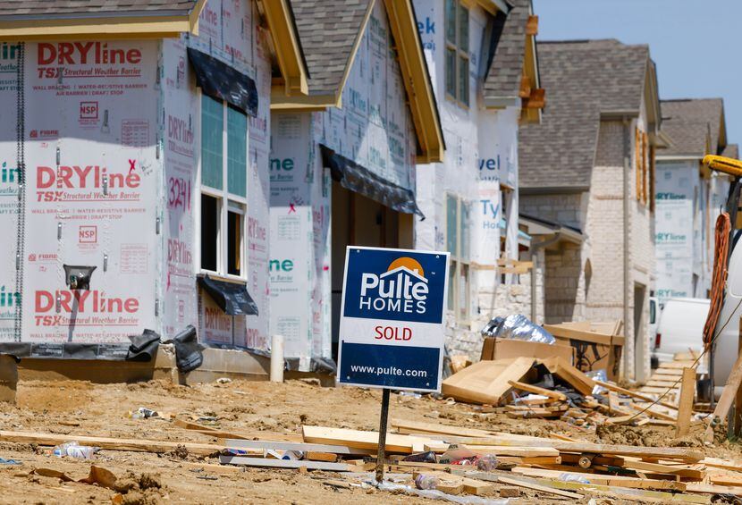 Exuberant homebuilder rally runs counter to housing market woes