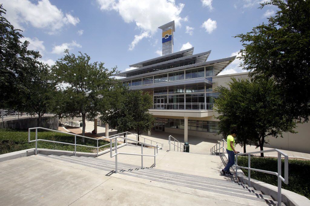 El campus de Dallas College en Mountain View y de Cedar Valley serán la sede de dos escuelas...