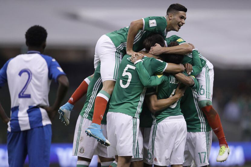 México y Estados Unidos juegan el domingo en el Azteca. Foto AP
