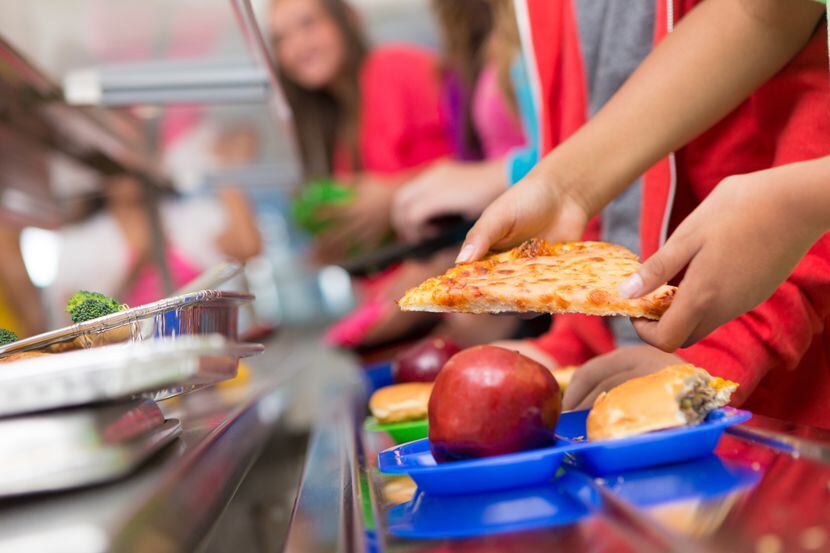 Del 1 de junio al 30 de julio, de lunes a viernes, los menores de edad podrán recibir comida...