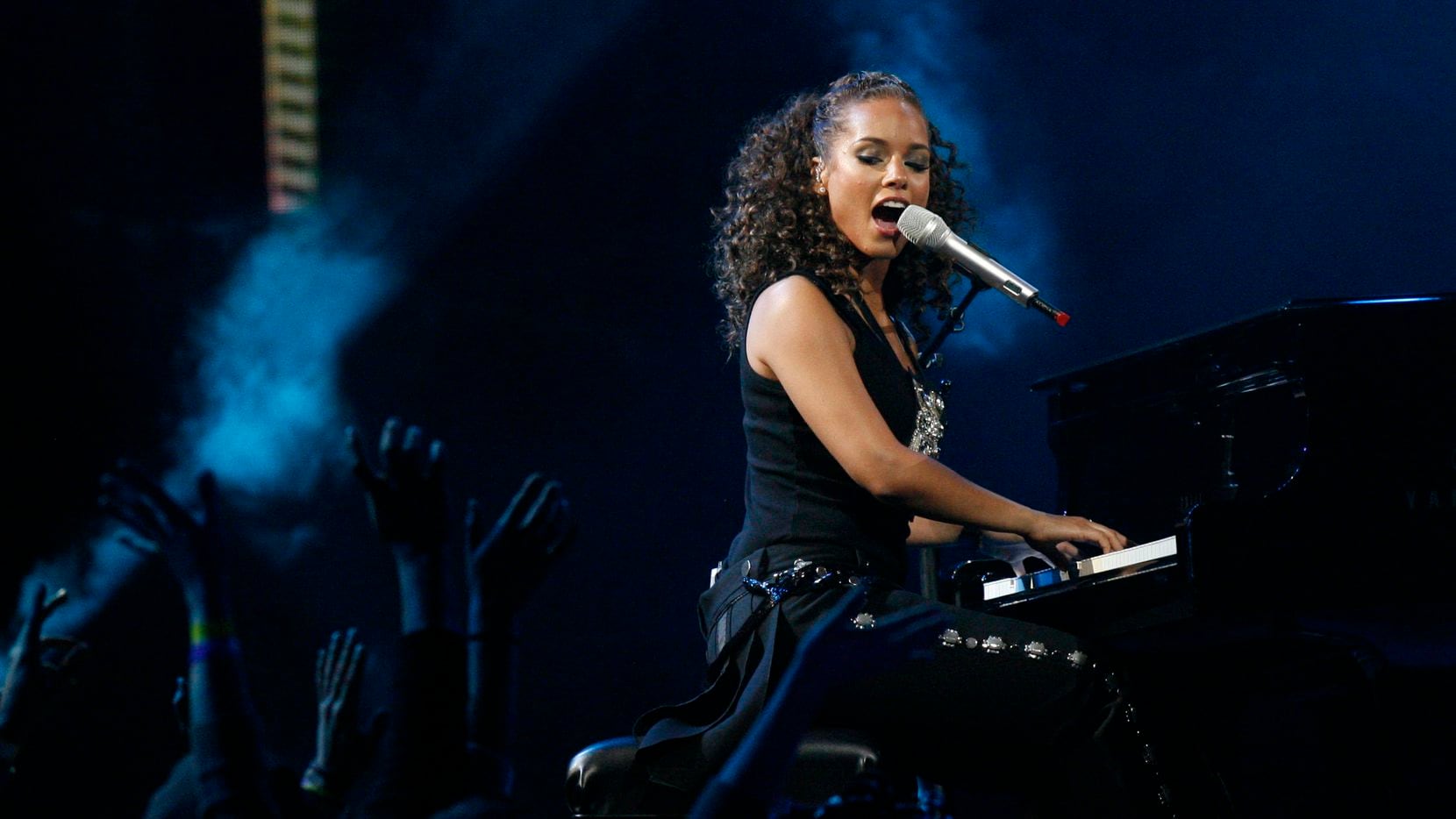 Alicia Keys performed before more than 108,000 fans at halftime during the NBA All-Star game at Cowboys Stadium in Arlington on Feb. 14, 2010.