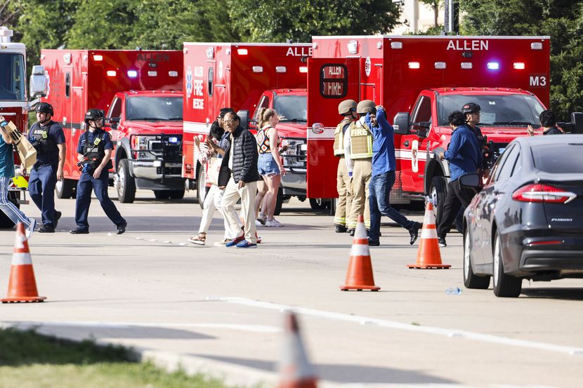 Shooting everywhere': at least 8 killed by gunman at Texas mall; shooter  killed by police