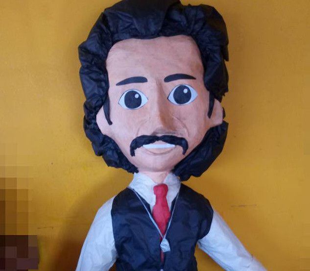 Fue Piñata Feliz, de Ciudad Juárez, el negocio que lanzó al mercado una figura con el rostro...