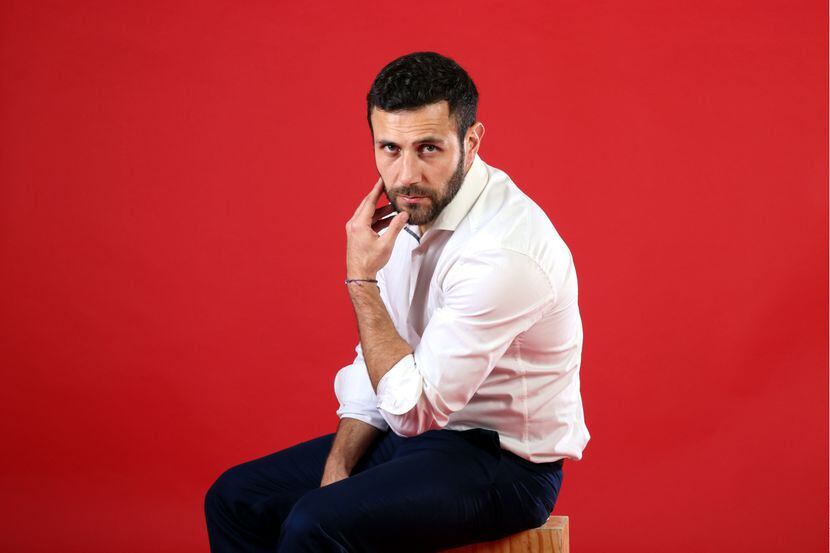 El actor Carlos Ferro (foto) intervino en “La Boda de Mi Mejor Amigo”, de Celso R. García y...
