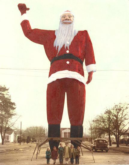 The precursor to Big Tex: a giant Santa Claus in Kerens, Texas. 